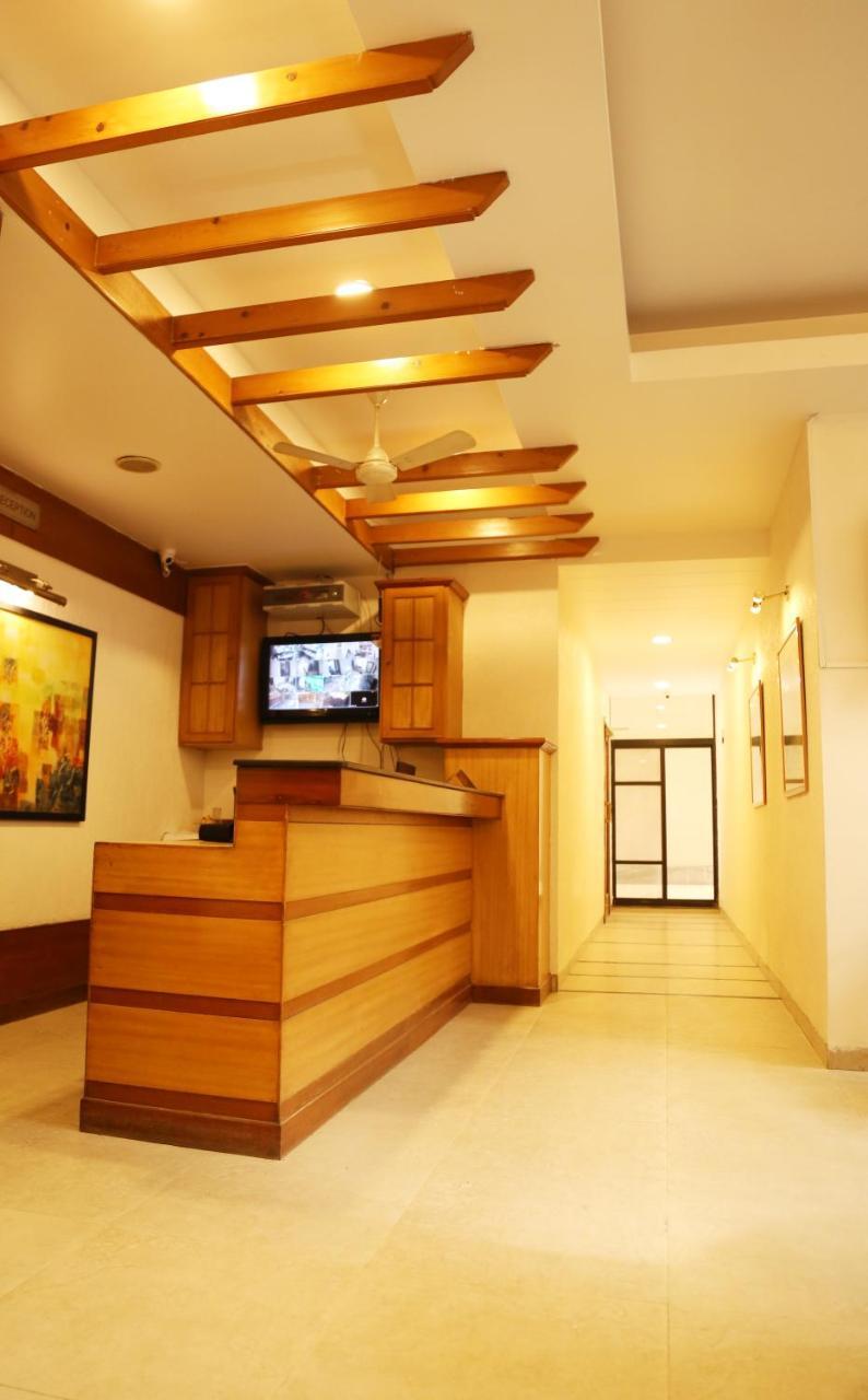 Hotel H26 Чандигарх Экстерьер фото